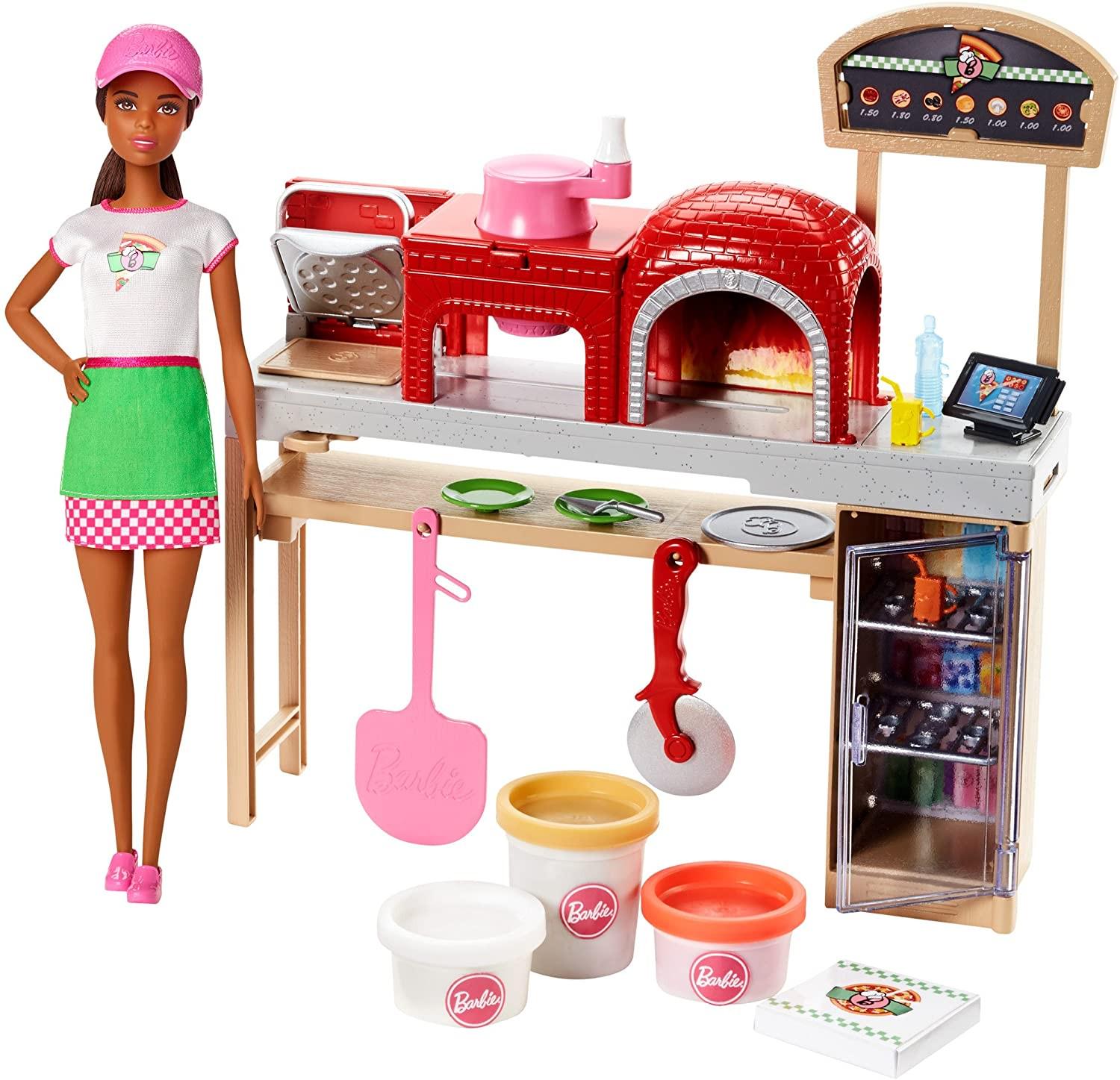 Набор Barbie Pizza Chef Doll and Playset Brunette