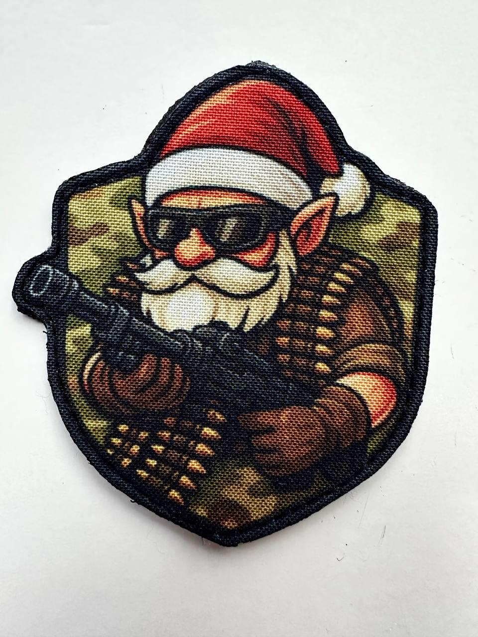Шеврон Злой Санта с автоматом фигурный на липучке Мультикам (ANGRY_SANTA2)