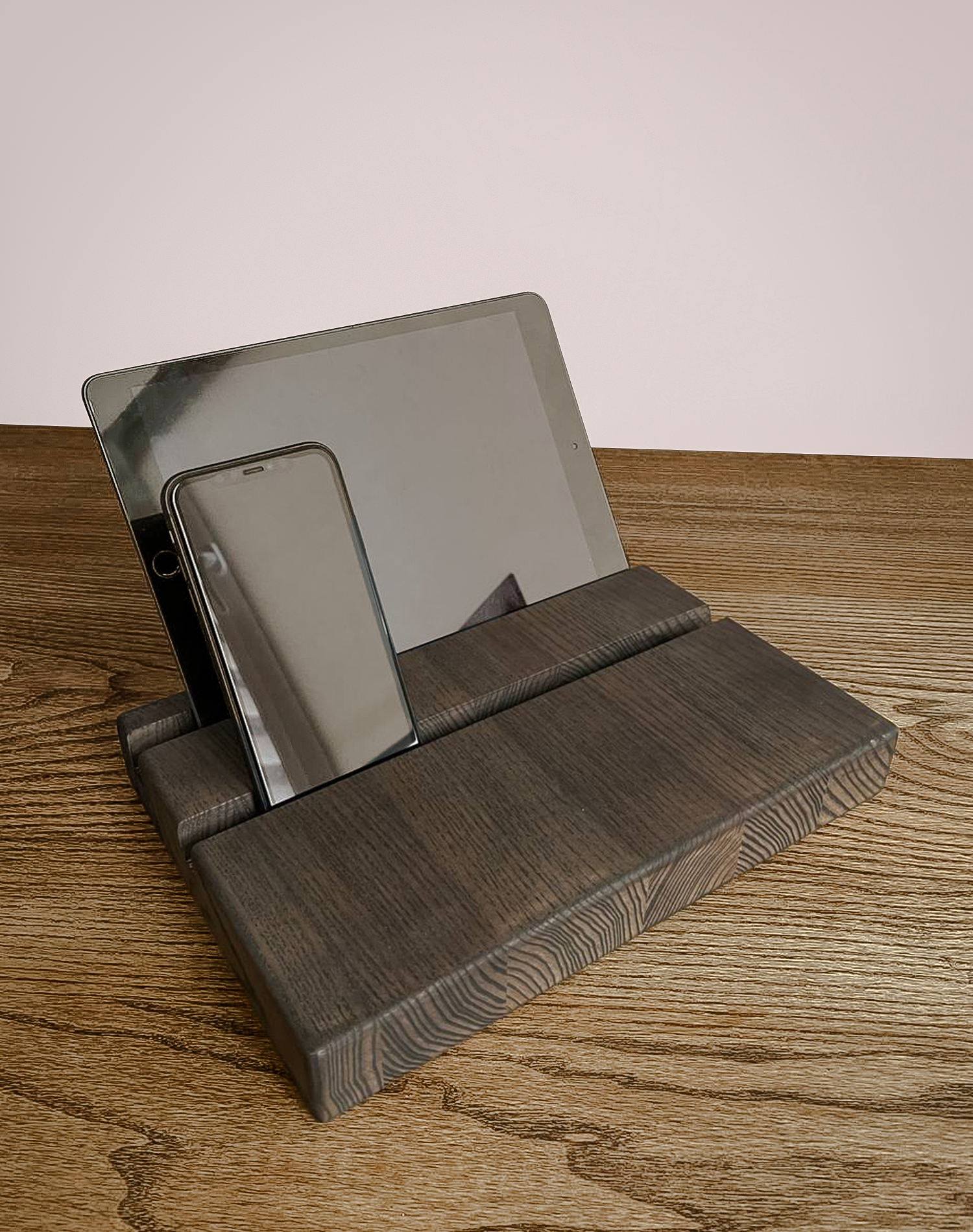 Подставка-держатель HomeDeco WWS241 на стол для мобильного телефона и планшета - фото 2 Подставка-держатель HomeDeco WWS241 на стол для мобильного телефона и планшета - фото 2