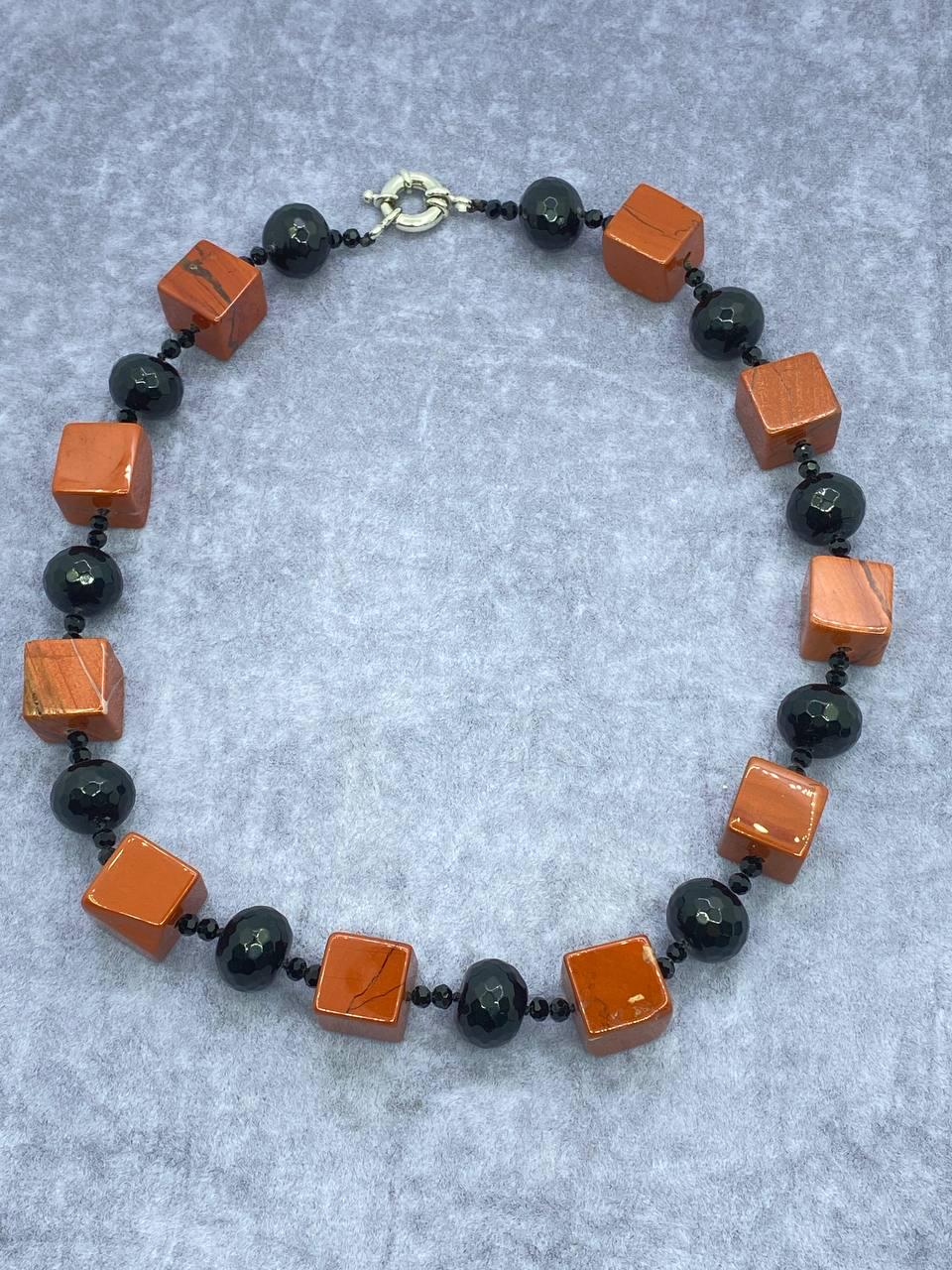 Бусы яшма куб 42 см Красный (624)