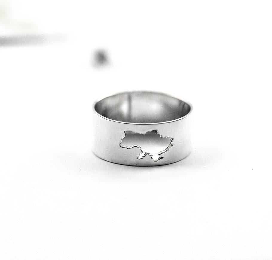Каблучка карта України Анджеліни Джолі Maxi Silver 9259 SE р. 17 (8925982) Каблучка карта України Анджеліни Джолі Maxi Silver 9259 SE р. 17 (8925982)