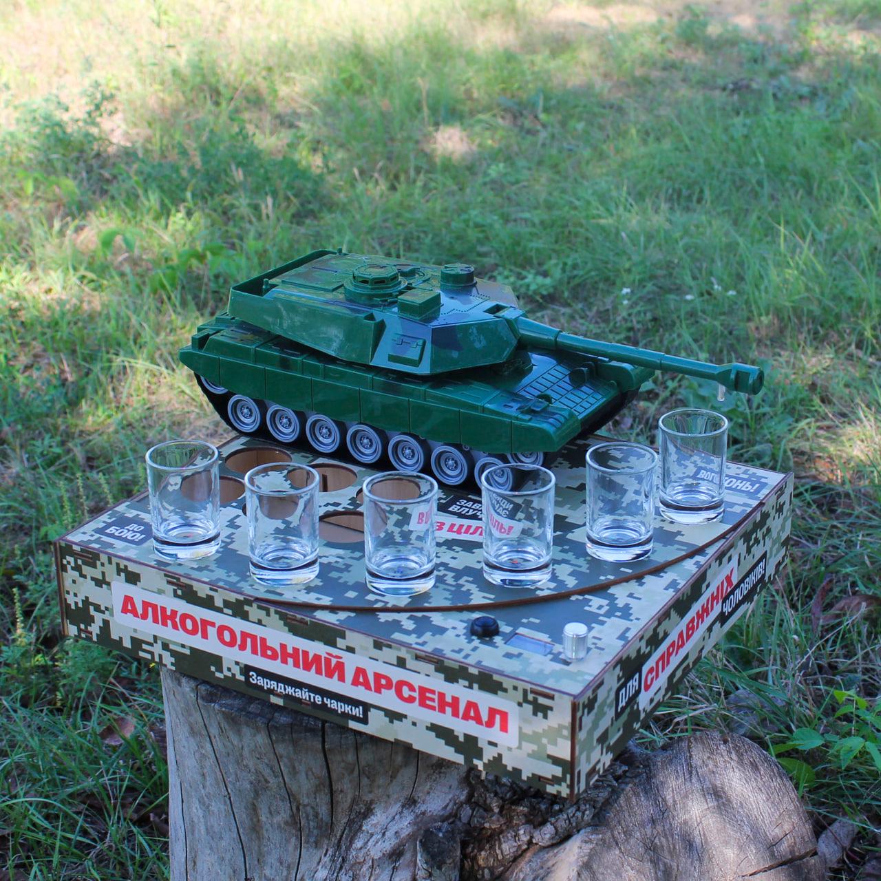 Наливатор ТАНК з печаткою на 6 чарок Зелений (SP86795) - фото 4 Наливатор ТАНК з печаткою на 6 чарок Зелений (SP86795) - фото 4