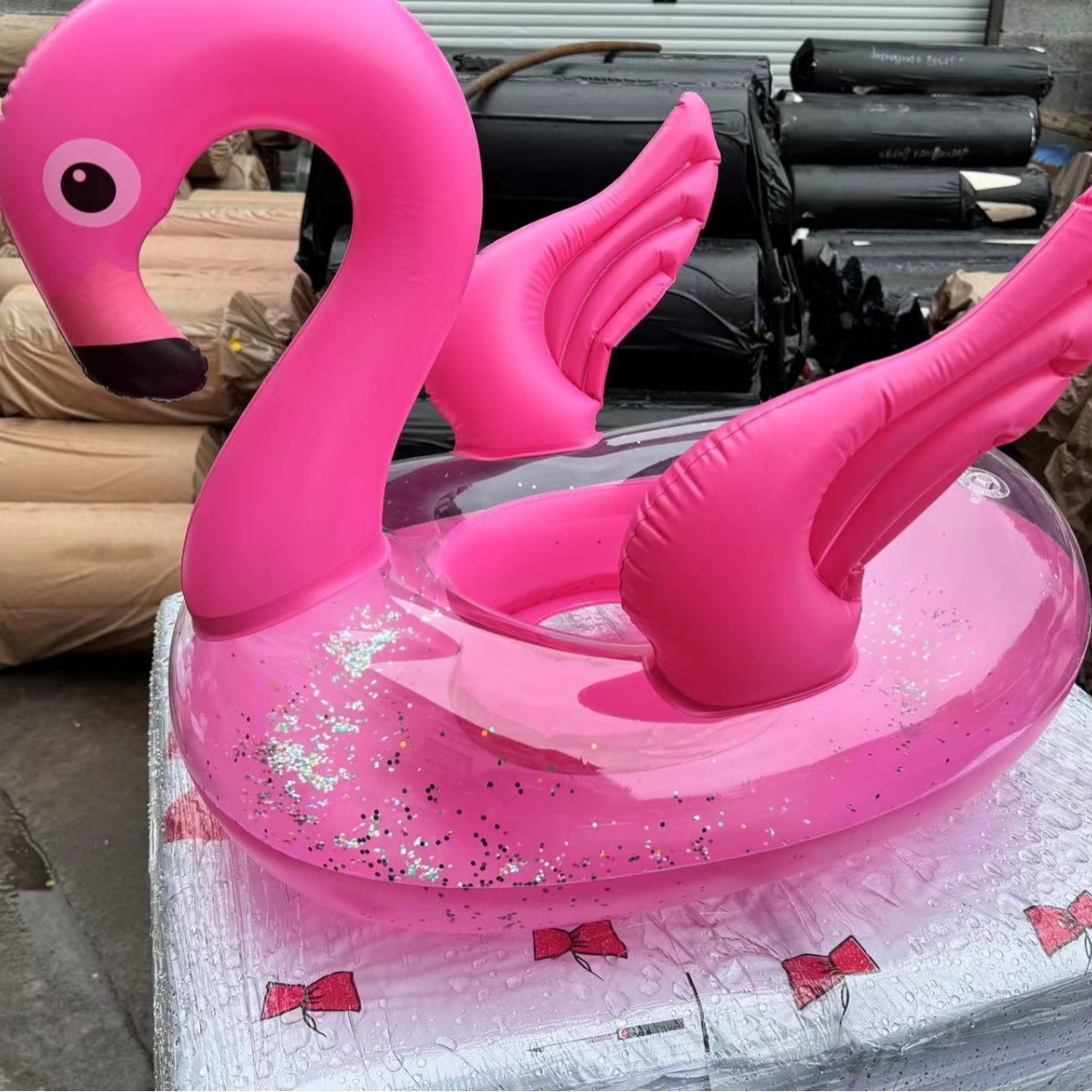 Надувне коло дитяче Фламінго для плавання 70 см Рожевий (52-BT-6510) - фото 9 Надувне коло дитяче Фламінго для плавання 70 см Рожевий (52-BT-6510) - фото 9
