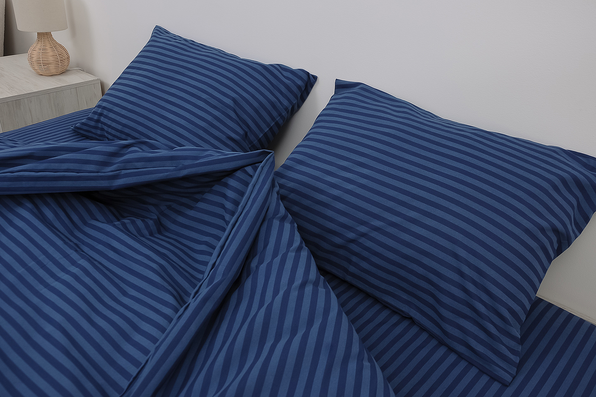 Комплект постельного белья полуторный Amore Glux-1033 бязь Темно-синий (KPB-A1,5-Glux-10033(50x70) - фото 4 Комплект постельного белья полуторный Amore Glux-1033 бязь Темно-синий (KPB-A1,5-Glux-10033(50x70) - фото 4