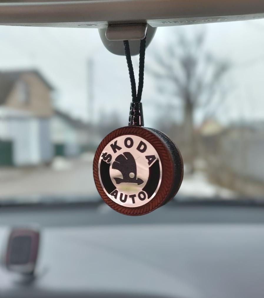 Ароматизатор-підвіска для авто Skoda з ефектом переливання (2096369728)