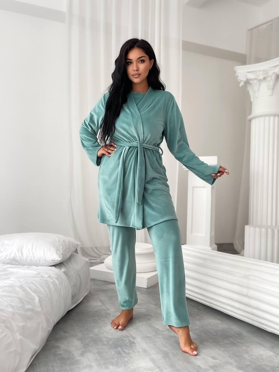 Пижама женская велюровая 1545а тройка р. 42/44 Бирюзовый (20866418) - фото 7 Пижама женская велюровая 1545а тройка р. 42/44 Бирюзовый (20866418) - фото 7