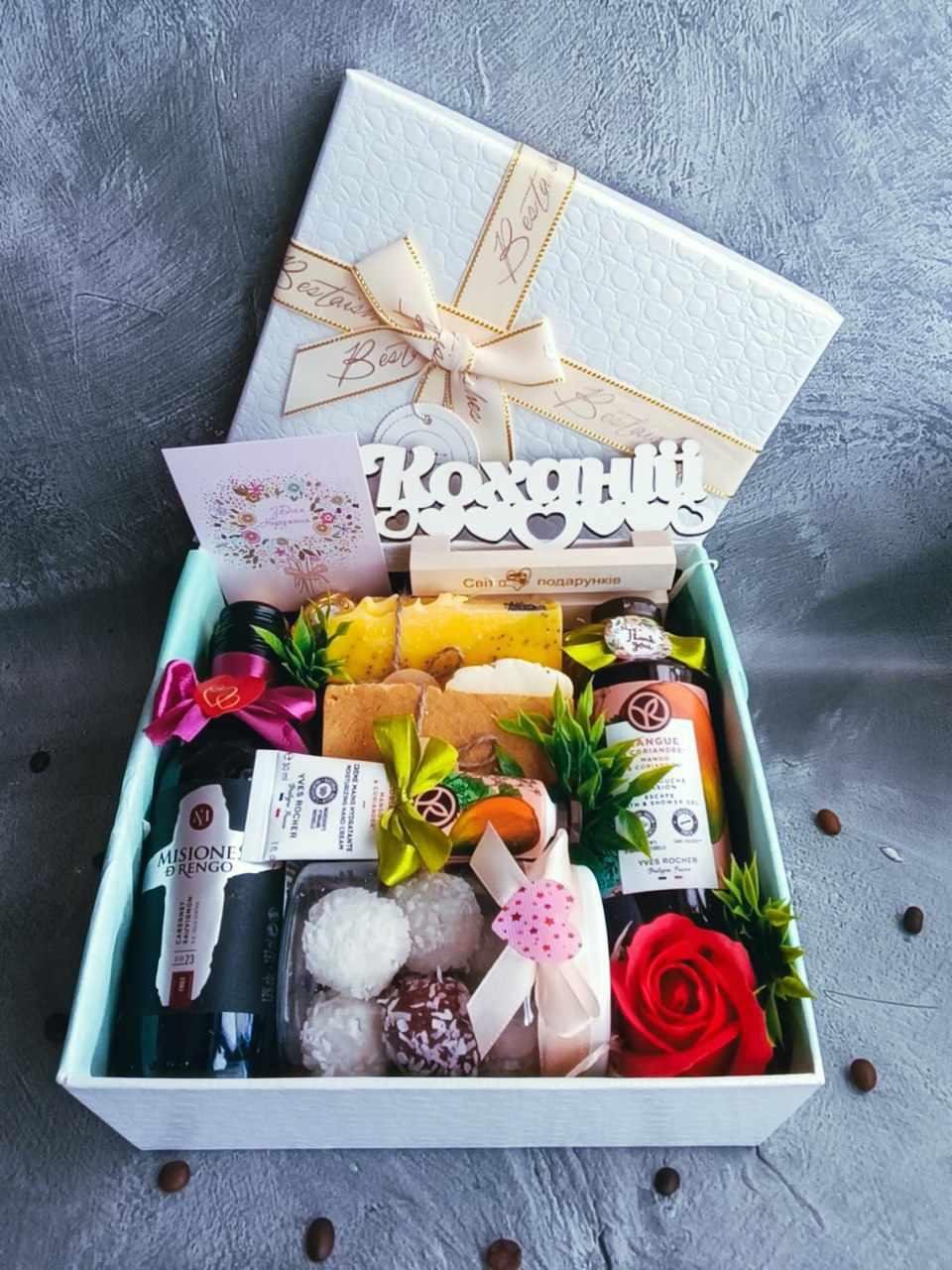 Подарунковий жіночий SPA-набір (2532837135)