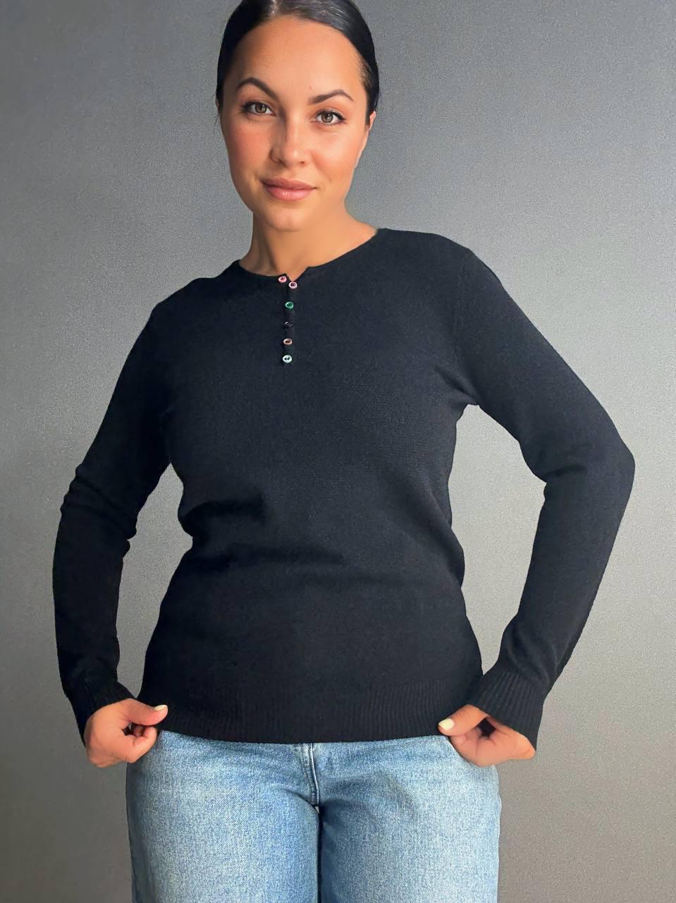 Свитер женский AN 02493 букле с пуговицами тонкий и теплый базовый One Size Черный - фото 1 Свитер женский AN 02493 букле с пуговицами тонкий и теплый базовый One Size Черный - фото 1