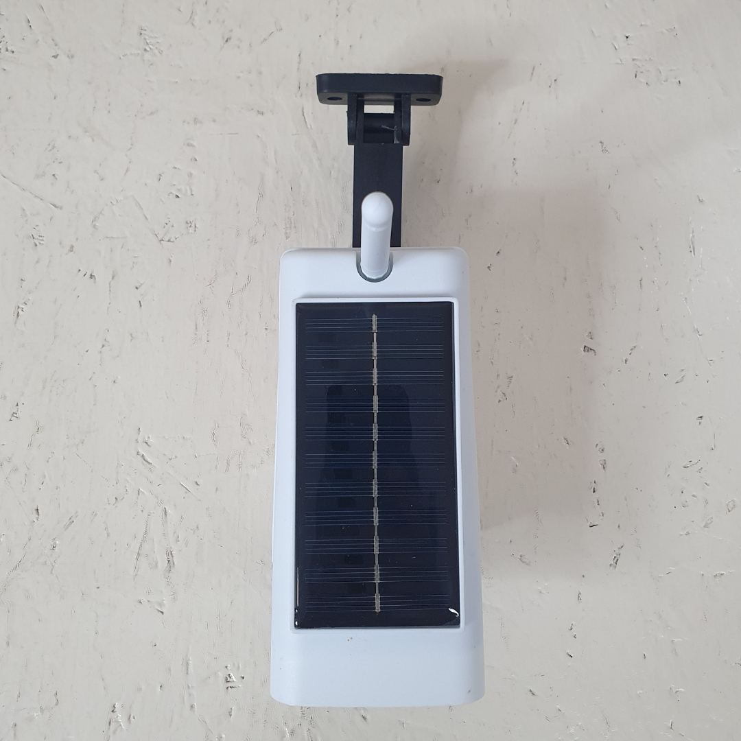 Светильник в виде камеры Solar Monitoring Lamp с датчиком движения и пультом управления (L6A-C5) - фото 9 Светильник в виде камеры Solar Monitoring Lamp с датчиком движения и пультом управления (L6A-C5) - фото 9