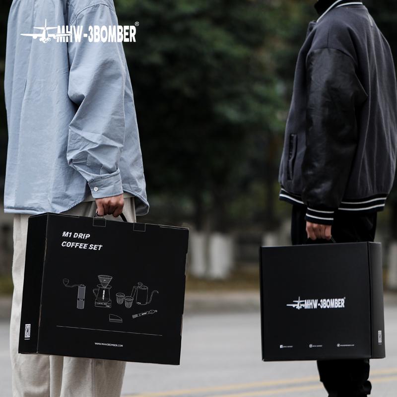Подарунковий набір бариста MHW-3BOMBER M1 Drip Coffee Set Deluxe 10в1 Чорний (CS5469) - фото 7 Подарунковий набір бариста MHW-3BOMBER M1 Drip Coffee Set Deluxe 10в1 Чорний (CS5469) - фото 7