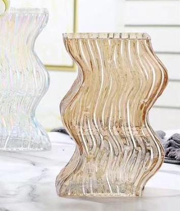 Ваза для квітів 14192 9х14,5х26,5 см Бурштинова (4704996) - фото 3 Ваза для квітів 14192 9х14,5х26,5 см Бурштинова (4704996) - фото 3