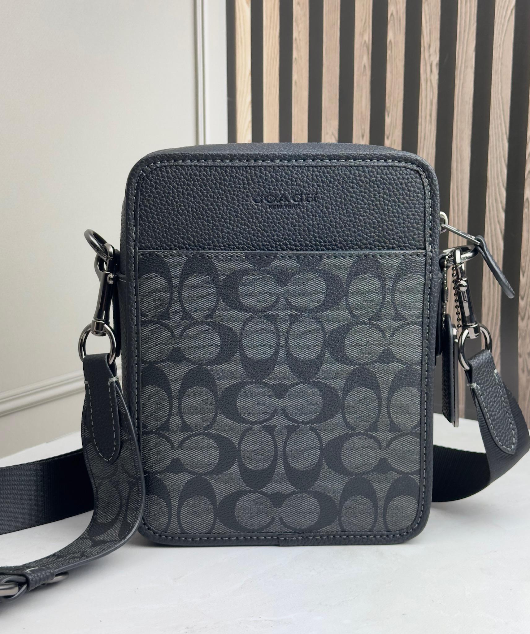 Сумка-планшет мужская Coach Sullivan Crossbody Signature Canvas Черный