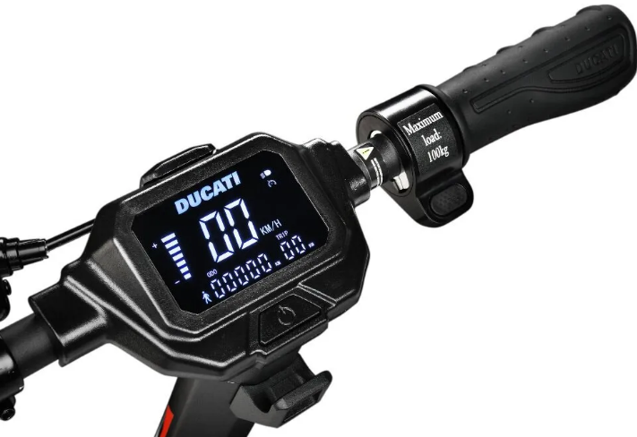 Электросамокат Ducati Pro-II Plus (16175) - фото 2 Электросамокат Ducati Pro-II Plus (16175) - фото 2