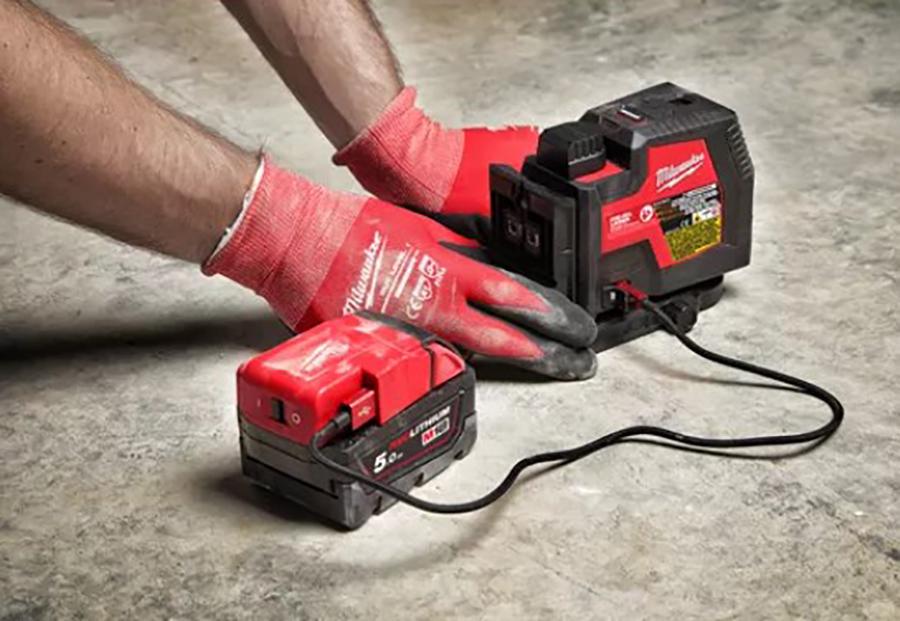 Линейно-точечный лазерный нивелир Milwaukee L4 CLLP-301C (4933478099) - фото 8 Линейно-точечный лазерный нивелир Milwaukee L4 CLLP-301C (4933478099) - фото 8