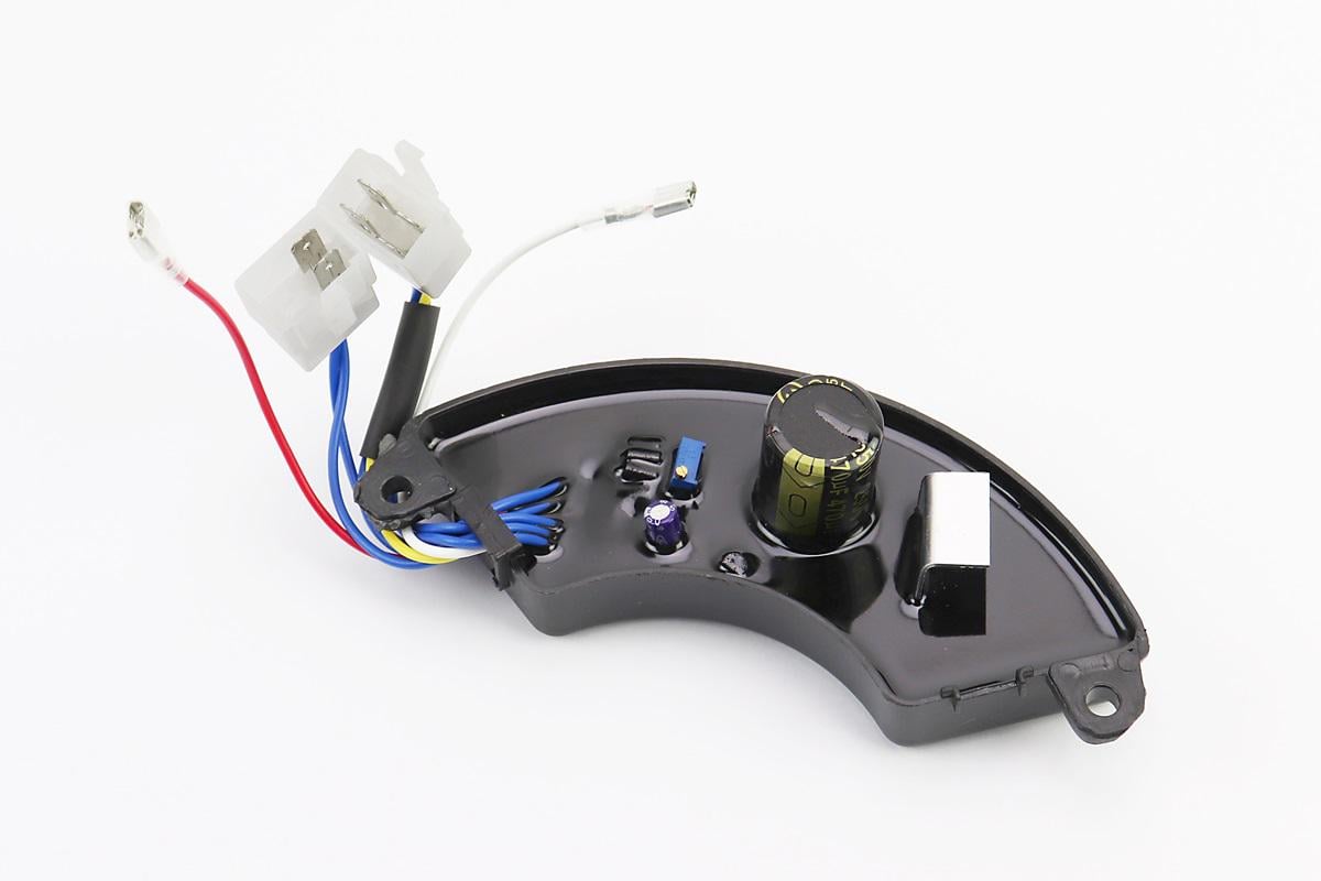 Реле напряжения AVR трехфазное к генераторам корпус/сегмент/пластик/контакты -2 мама/+ 2 папа/+ 4 папа/250 V/470µF 4-6 кВт