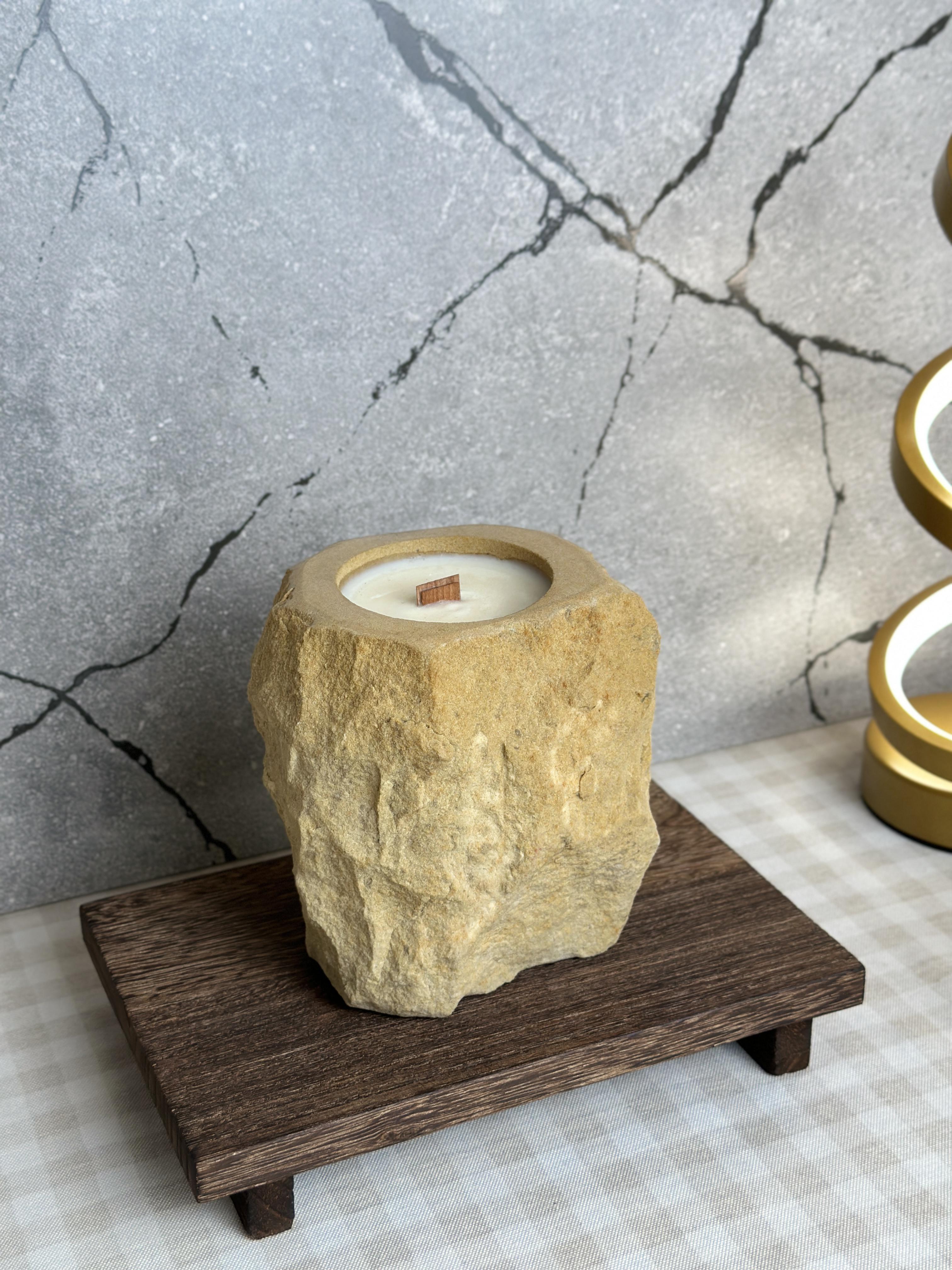 Аромасвечка большая из бежевого песчаника Gingerbread