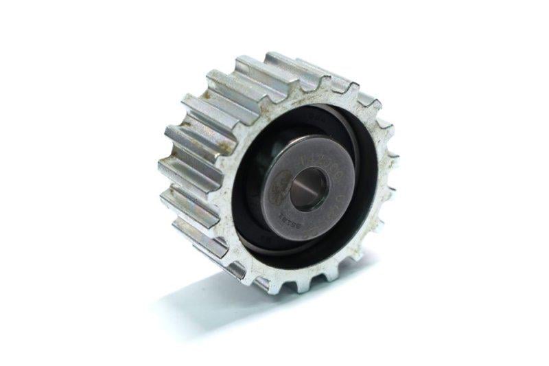 Ролик натягувача ременя SKF (VKM24100)