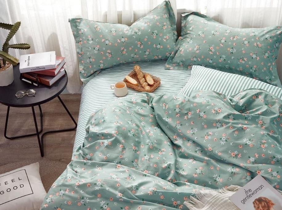 Комплект постільної білизни Ecotton Квіти полуторні 150х215 см Світло-зелений