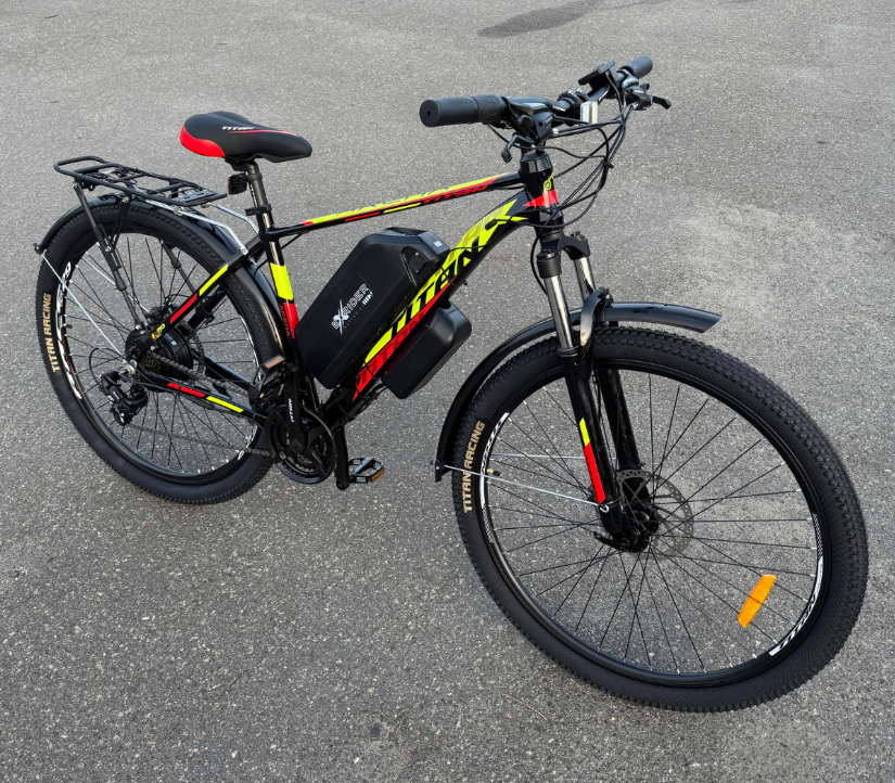 Велосипед с Е-комплектом с багажником Titan Arena 2025 29" 48 В 500 Вт MXSUS 21 Ah до 75 км запас хода дисплей LSD10 Pas-ассистент Black/Red