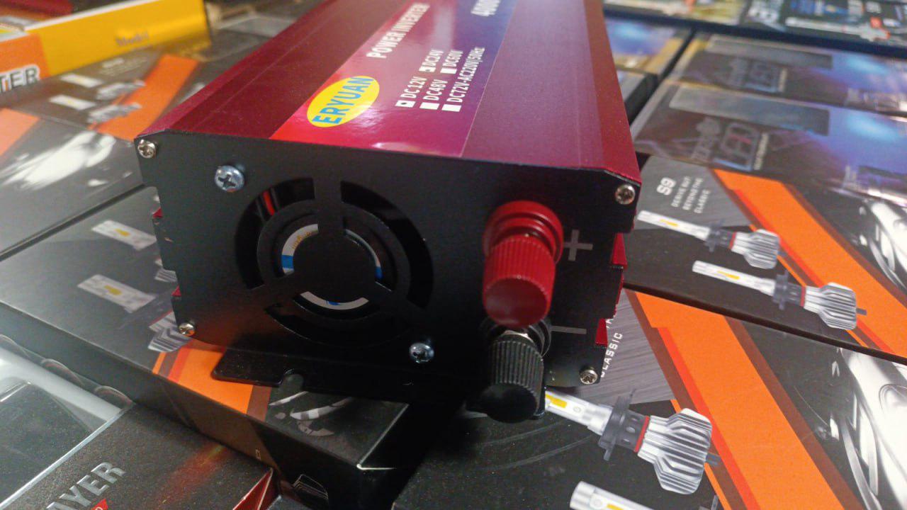 Преобразователь напряжения Eryuan 4000W DC 12V/24V в AC 220V с LCD дисплеем и USB Красный - фото 7 Преобразователь напряжения Eryuan 4000W DC 12V/24V в AC 220V с LCD дисплеем и USB Красный - фото 7