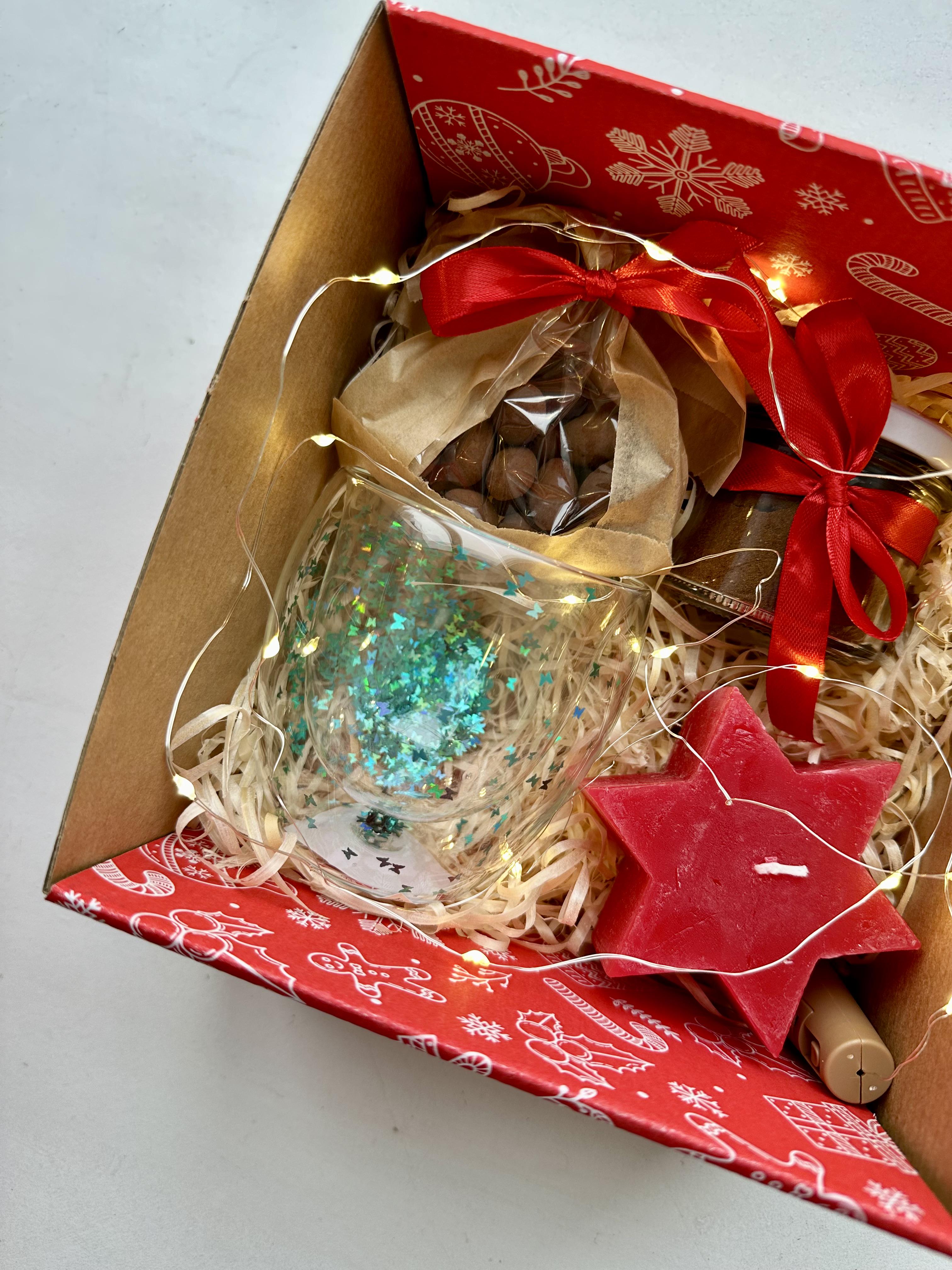 Набір новорічний з ароматною кавою та смаколиками (13530733) - фото 7 Набір новорічний з ароматною кавою та смаколиками (13530733) - фото 7