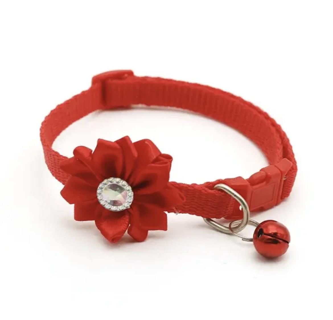 Ошейник для собак и кошек Flower 19-32 см Red (243432)