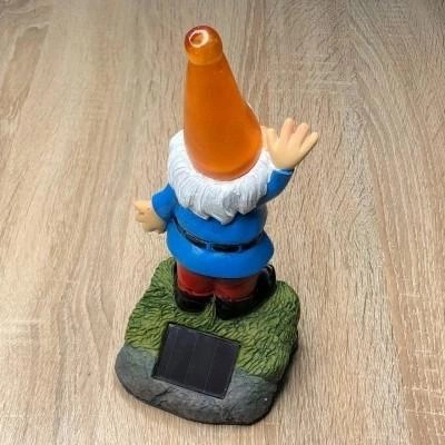 Садовый светильник Lemanso керамический Эльф на солнечной батарее RGB с выключателем Красно-голубой (CAB127) - фото 2 Садовый светильник Lemanso керамический Эльф на солнечной батарее RGB с выключателем Красно-голубой (CAB127) - фото 2