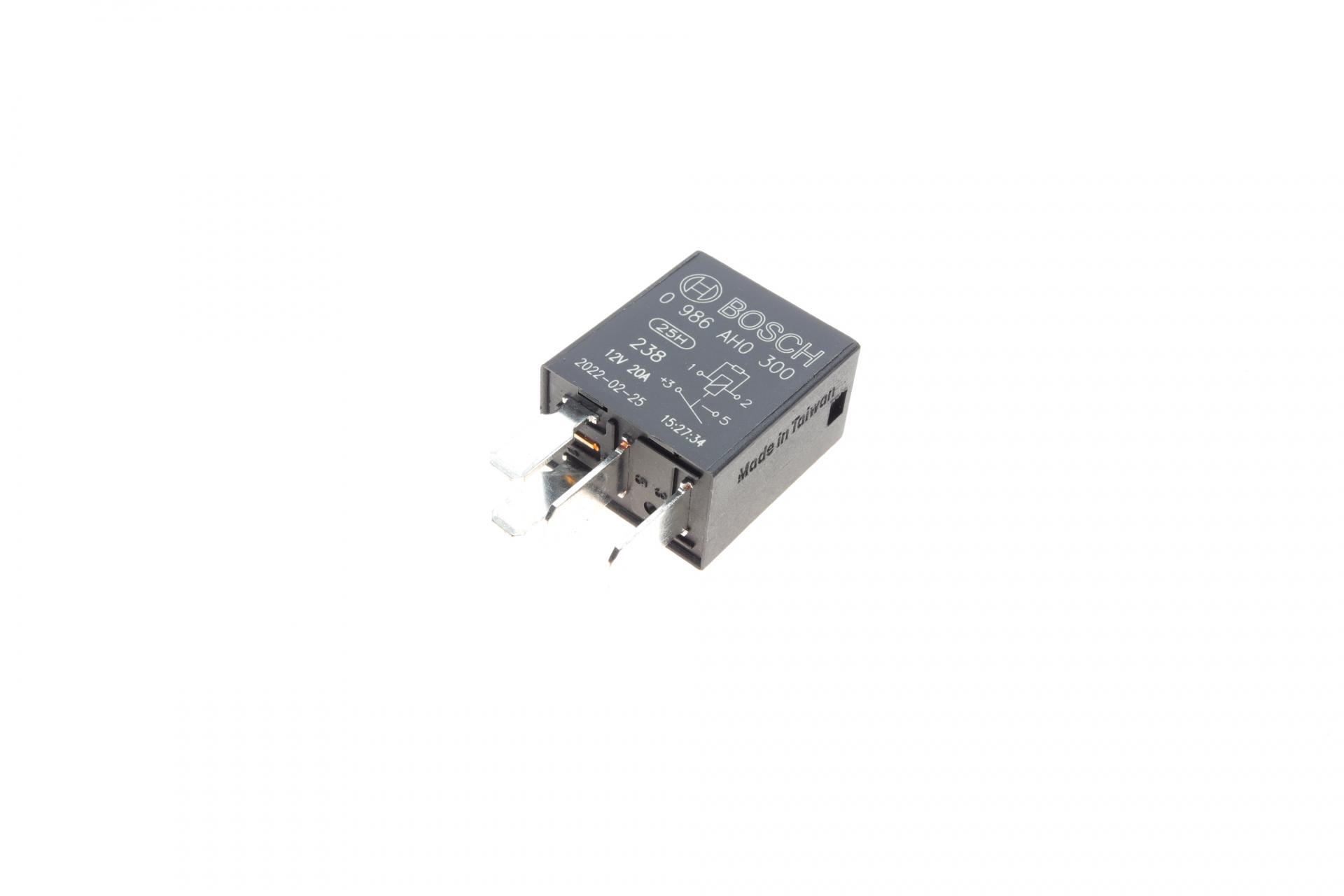 Реле поворотов 12V Mercedes C-class W202/W203/W204/E-class W211/W212 97-15- (0 986 AH0 300)