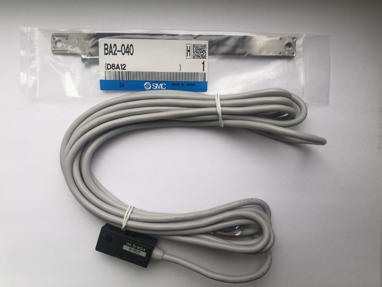 Датчик геркон SMC D-B54 и ленточный крепеж