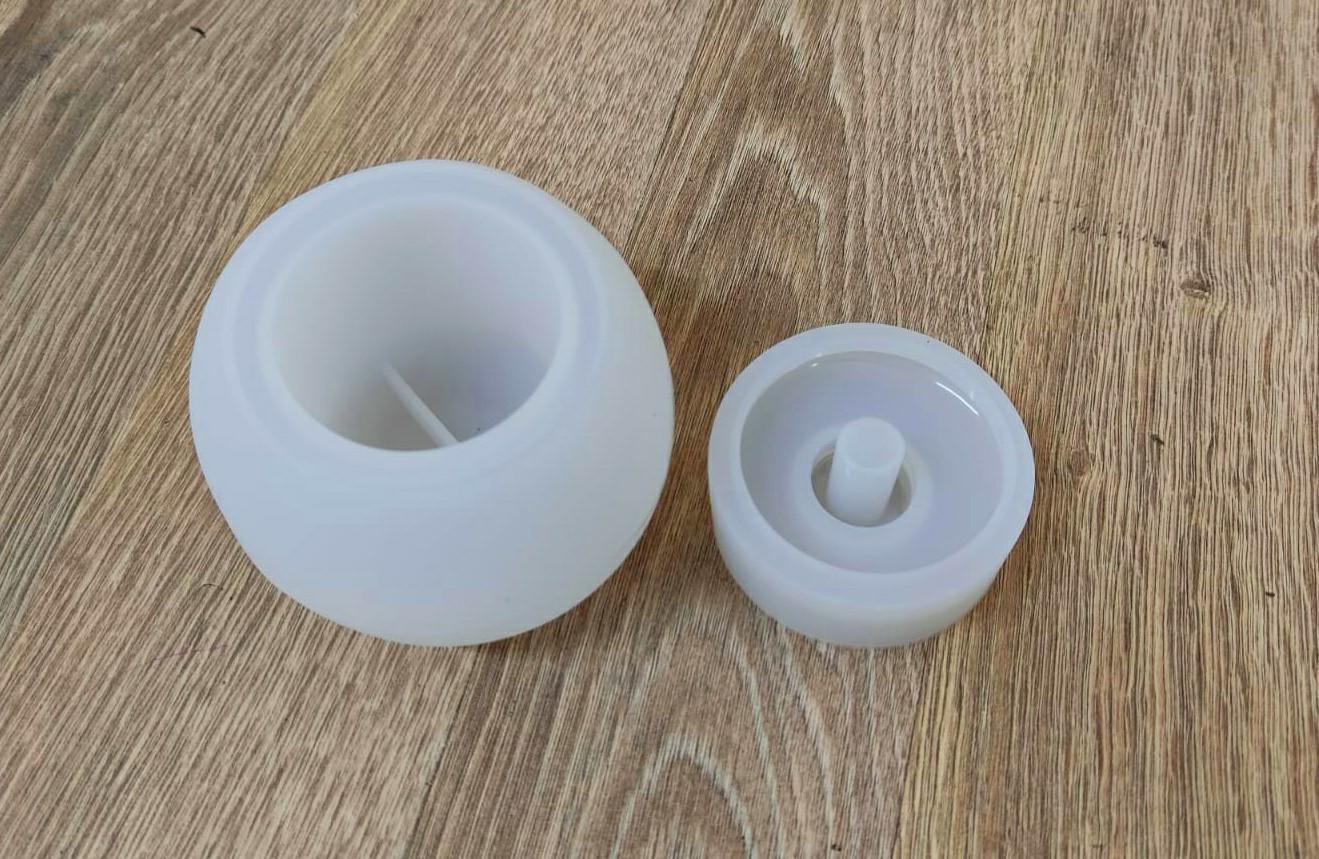 Форма молд дозатор для мила з епоксидної смоли Куля (3572) - фото 4 Форма молд дозатор для мила з епоксидної смоли Куля (3572) - фото 4