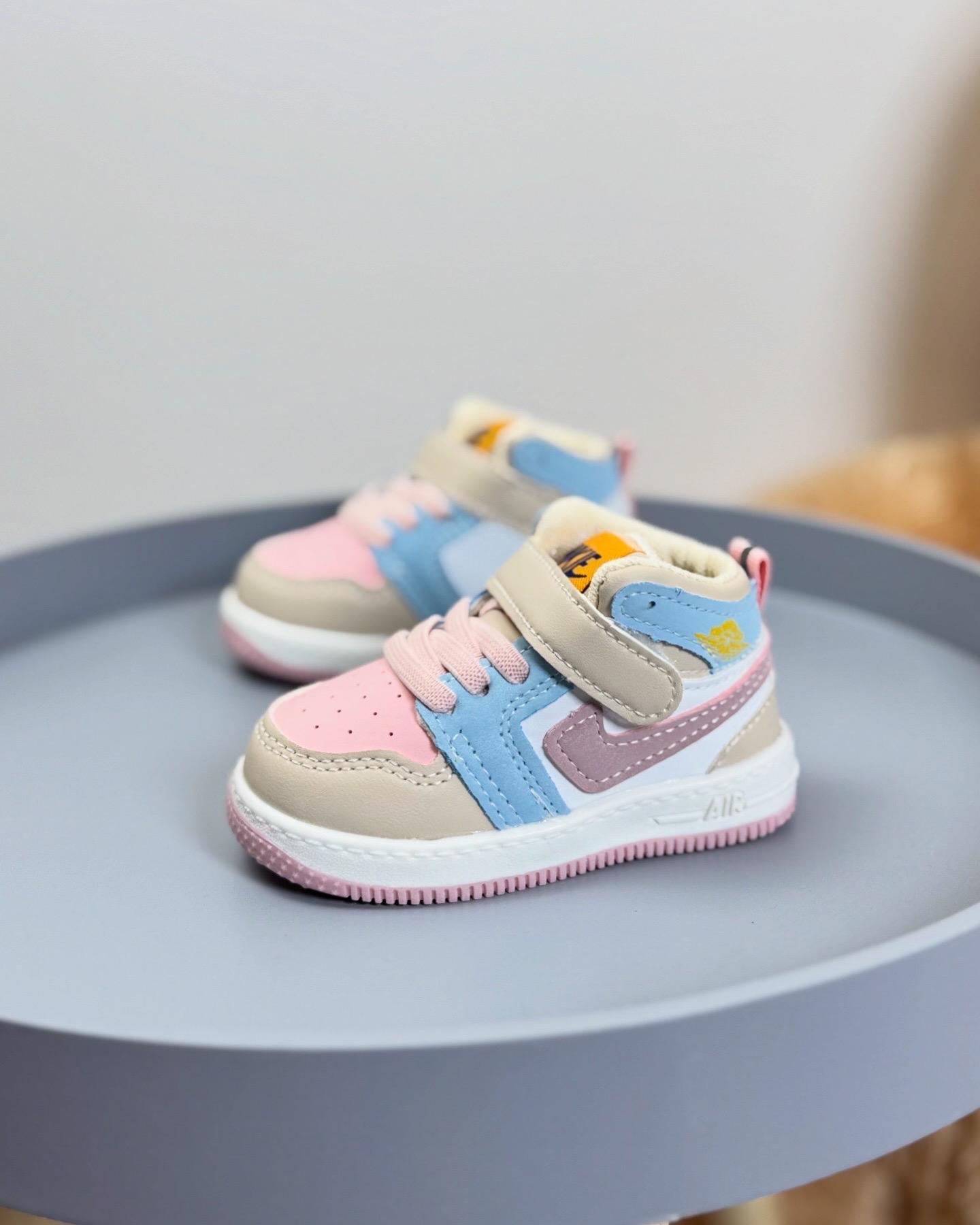 Кроссовки детские р. 20 Розовый (1264) Кроссовки детские р. 20 Розовый (1264)