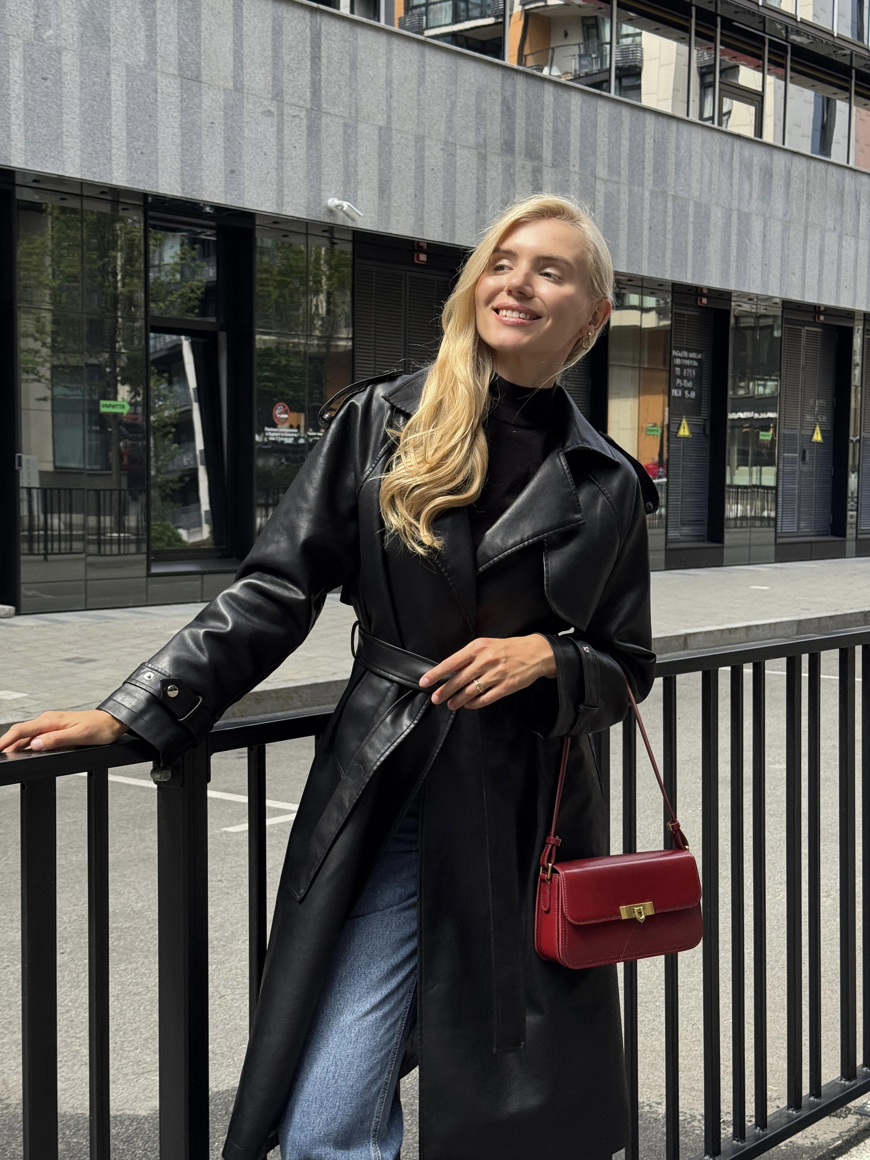 Плащ жіночий ЦБ-00277871 р. 48 Чорний (28425570) - фото 3 Плащ жіночий ЦБ-00277871 р. 48 Чорний (28425570) - фото 3