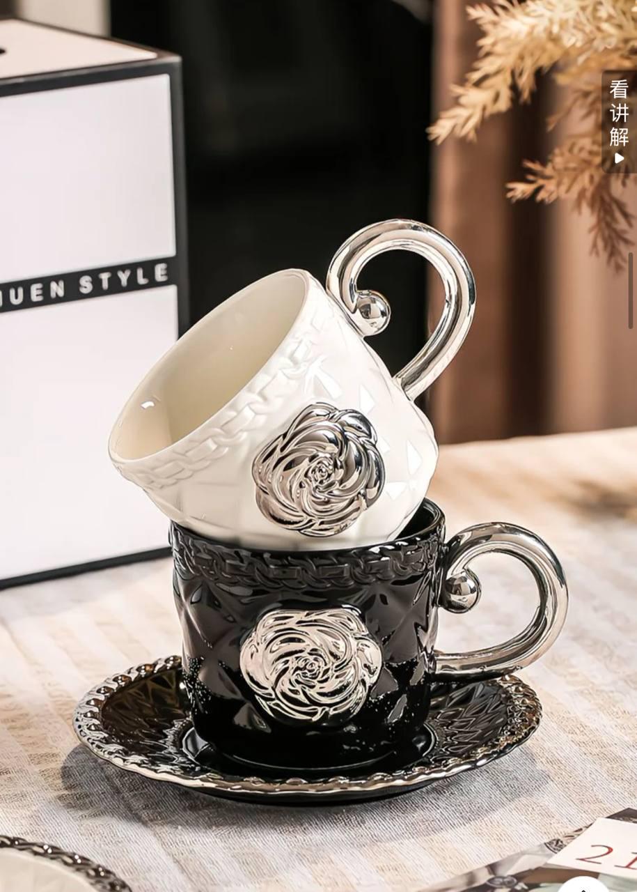 Сервиз чайно-кофейный в стиле Chanel