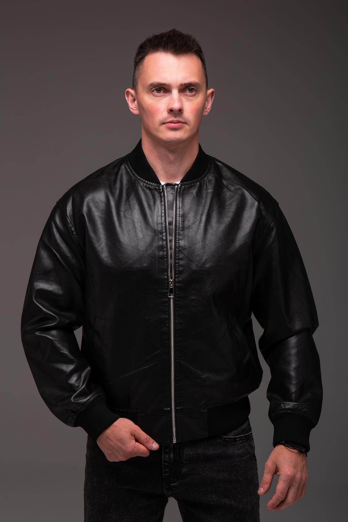 Бомбер чоловічий з еко шкіри весняно-осінній M Чорний (2410) - фото 2 Бомбер чоловічий з еко шкіри весняно-осінній M Чорний (2410) - фото 2