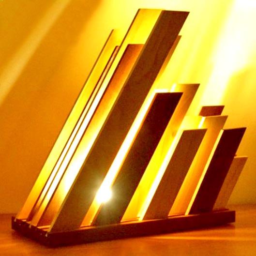 Світильник настільний з дерева Мансура Каррі (НСС-005503)