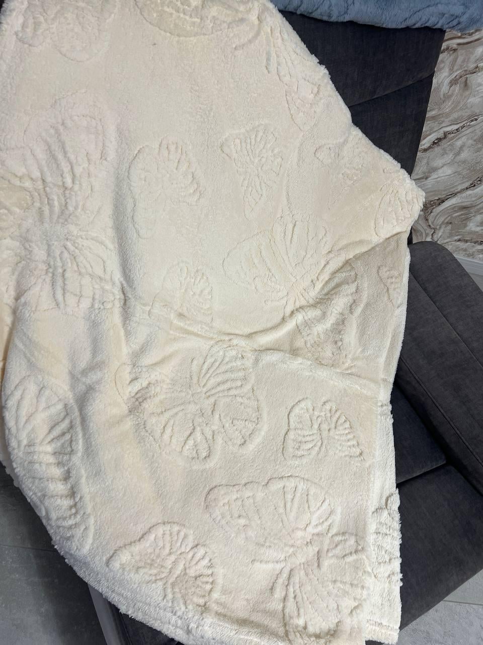 Плед плюшевый 3Д на диван 200х230 см Молочный (П4К-Mpled003-04) Плед плюшевый 3Д на диван 200х230 см Молочный (П4К-Mpled003-04)