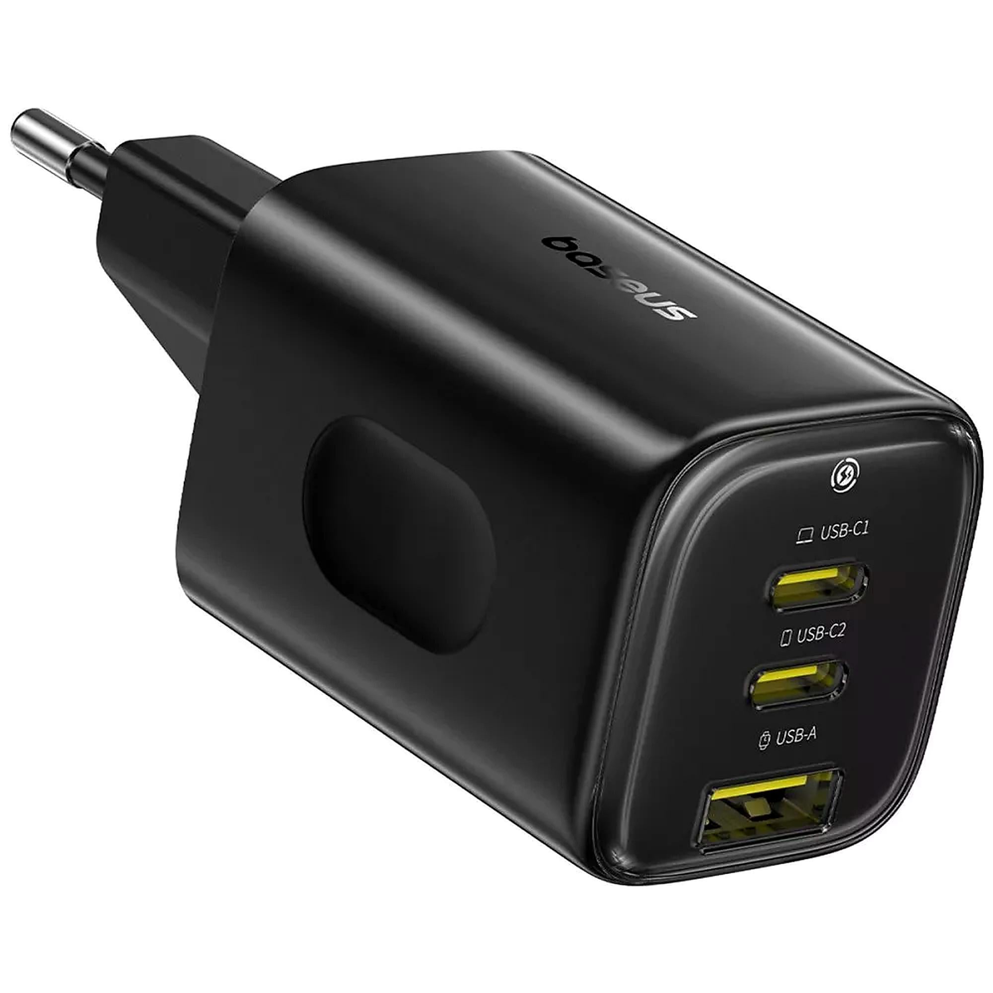Зарядное устройство BASEUS PicoGo AE11 67W с быстрой зарядкой GaN 2хType-C+USB Черный (701530001) Зарядное устройство BASEUS PicoGo AE11 67W с быстрой зарядкой GaN 2хType-C+USB Черный (701530001)