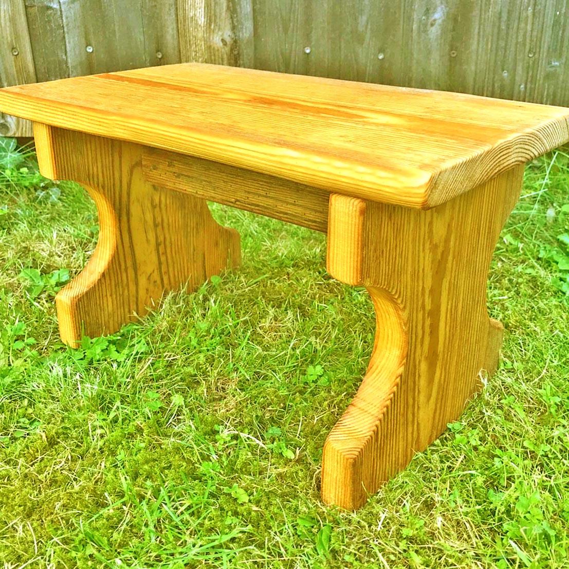 Стульчик из дерева Турунчук Карри (ТАБ-008203)