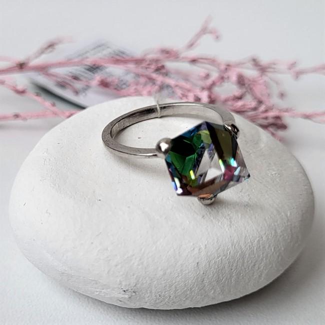 Кольцо женское из серебра вставка кубического циркония 925 проба р. 17 3,00 г (4757р)