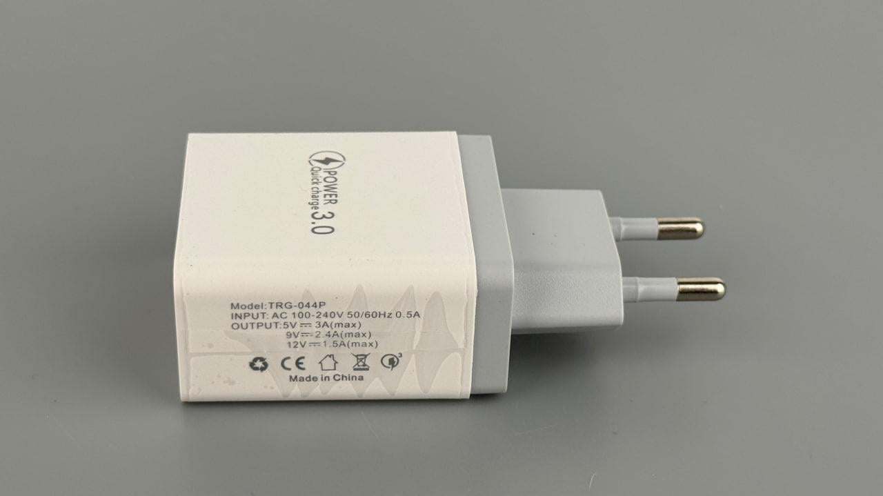 Зарядное устройство сетевое 48 Вт 2 USB + QC 3.0 + Type-C PD 20 Вт Белый (1488)