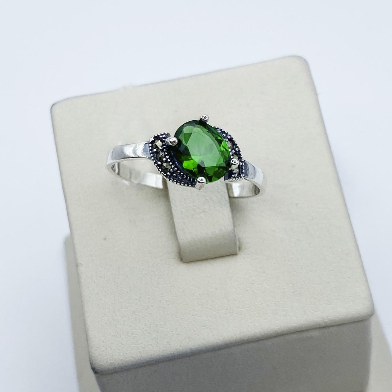 Кольцо серебряное с зеленым кварцем и марказитом р. 20 2,09 г (2043140351)