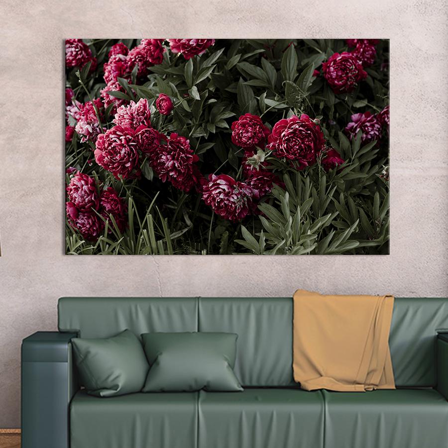 Картина на холсте Красные пионы 122x81 см (926-1)