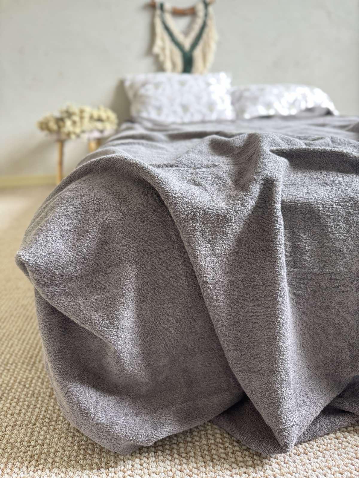 Простынь-покрывало махровое ZEINTEX MADEIRA хлопковое 150х220 см Серый (26970969) - фото 6 Простынь-покрывало махровое ZEINTEX MADEIRA хлопковое 150х220 см Серый (26970969) - фото 6