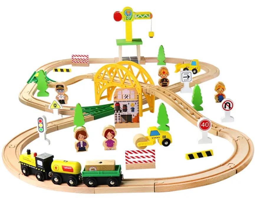 Дерев'янна залізна дорога Avko 70 елементів C187 (44187) Дерев'янна залізна дорога Avko 70 елементів C187 (44187)