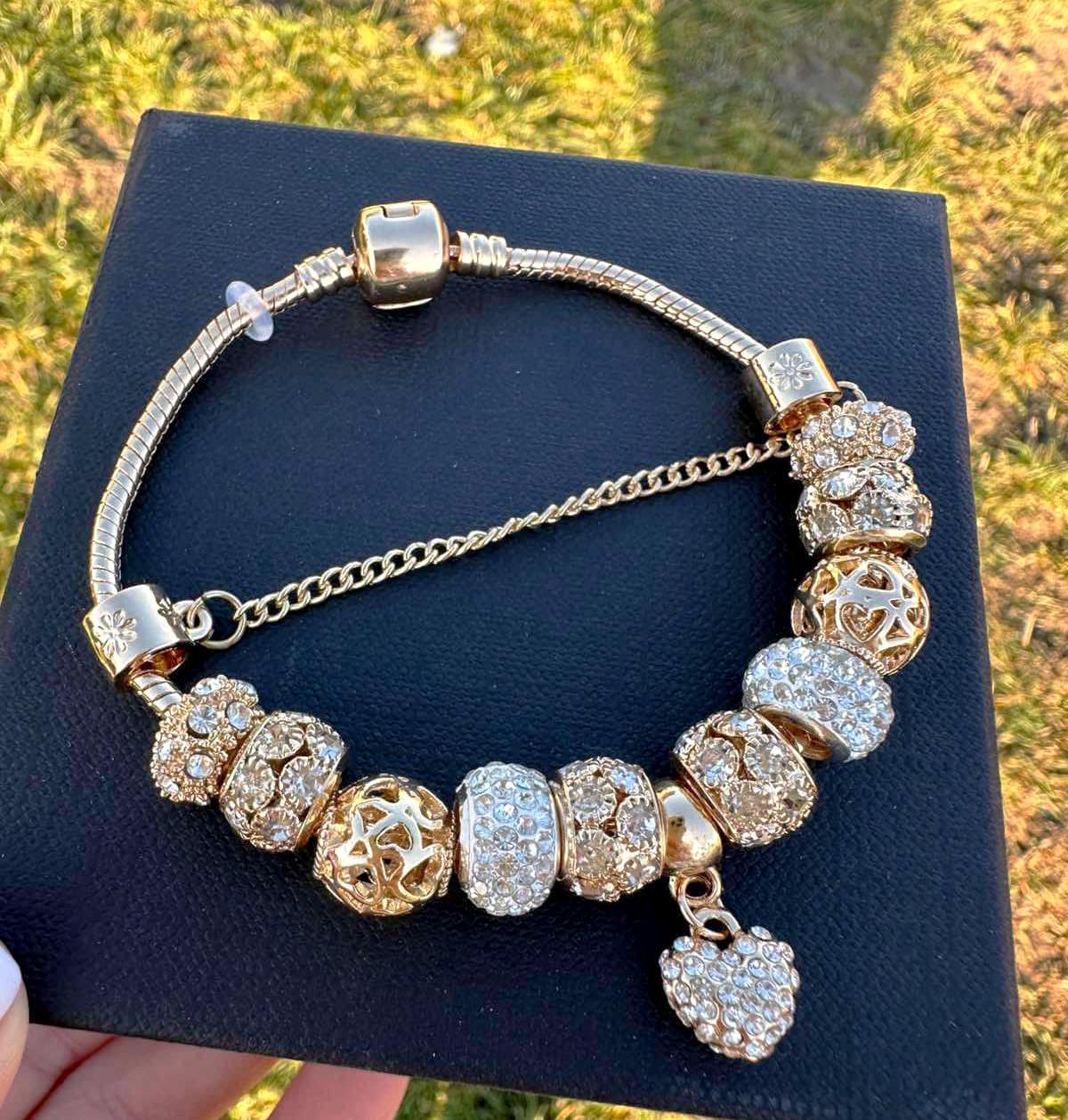 Браслет женский с шармами Xuping 18к 585п 14-17 см Золотой (50-004) Браслет женский с шармами Xuping 18к 585п 14-17 см Золотой (50-004)