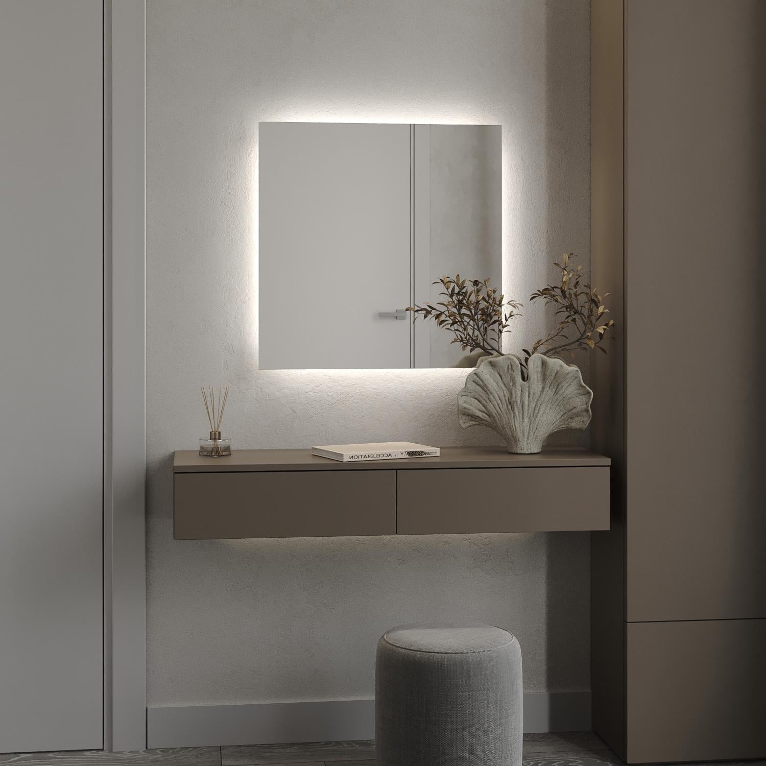 Зеркало с подсветкой Сан-Паулу 700x700 мм и кнопочным управлением Зеркало с подсветкой Сан-Паулу 700x700 мм и кнопочным управлением