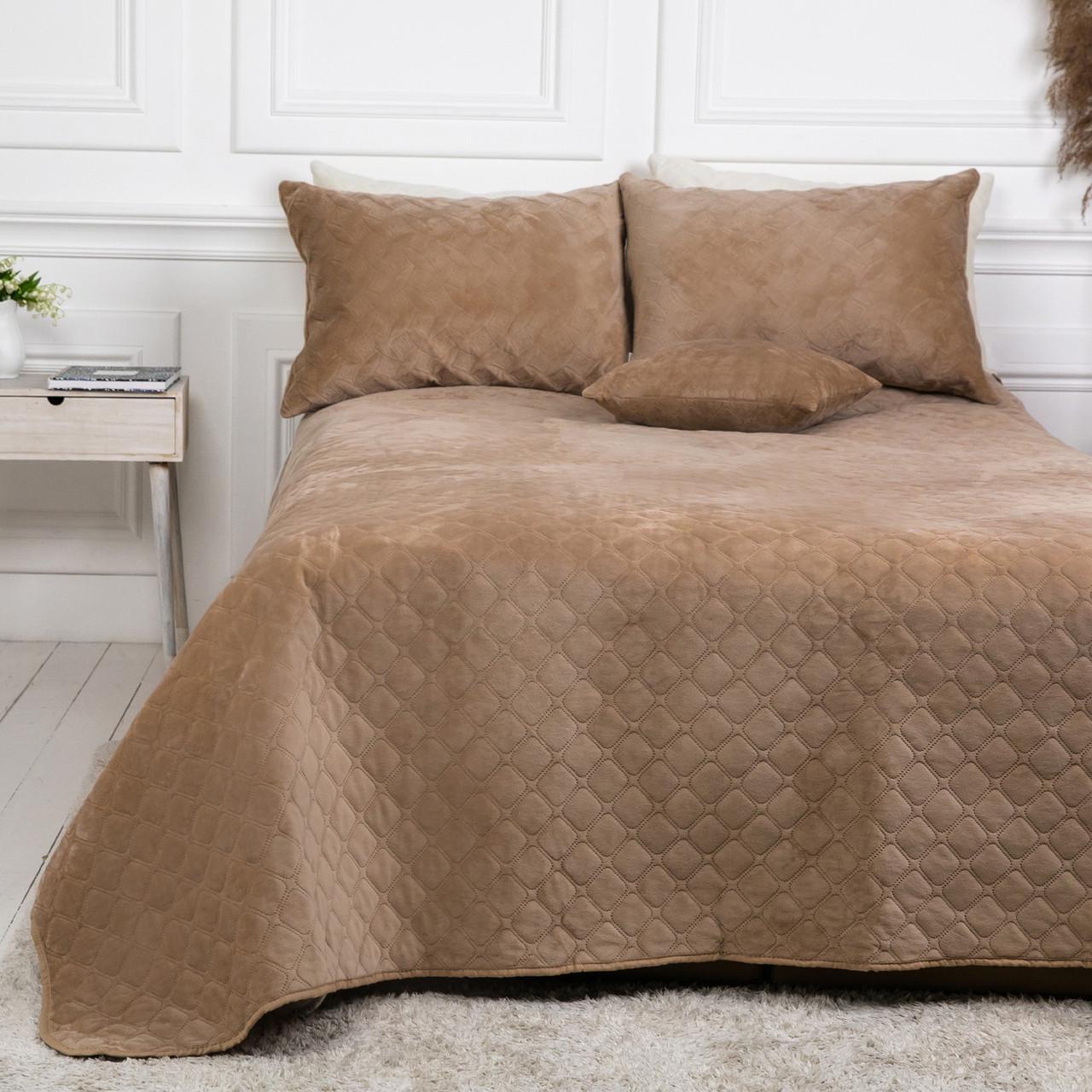 Покривало велюрове м'яке Ромб/круглий полуторне 150х210 см Золотисто-бежевий Покривало велюрове м'яке Ромб/круглий полуторне 150х210 см Золотисто-бежевий