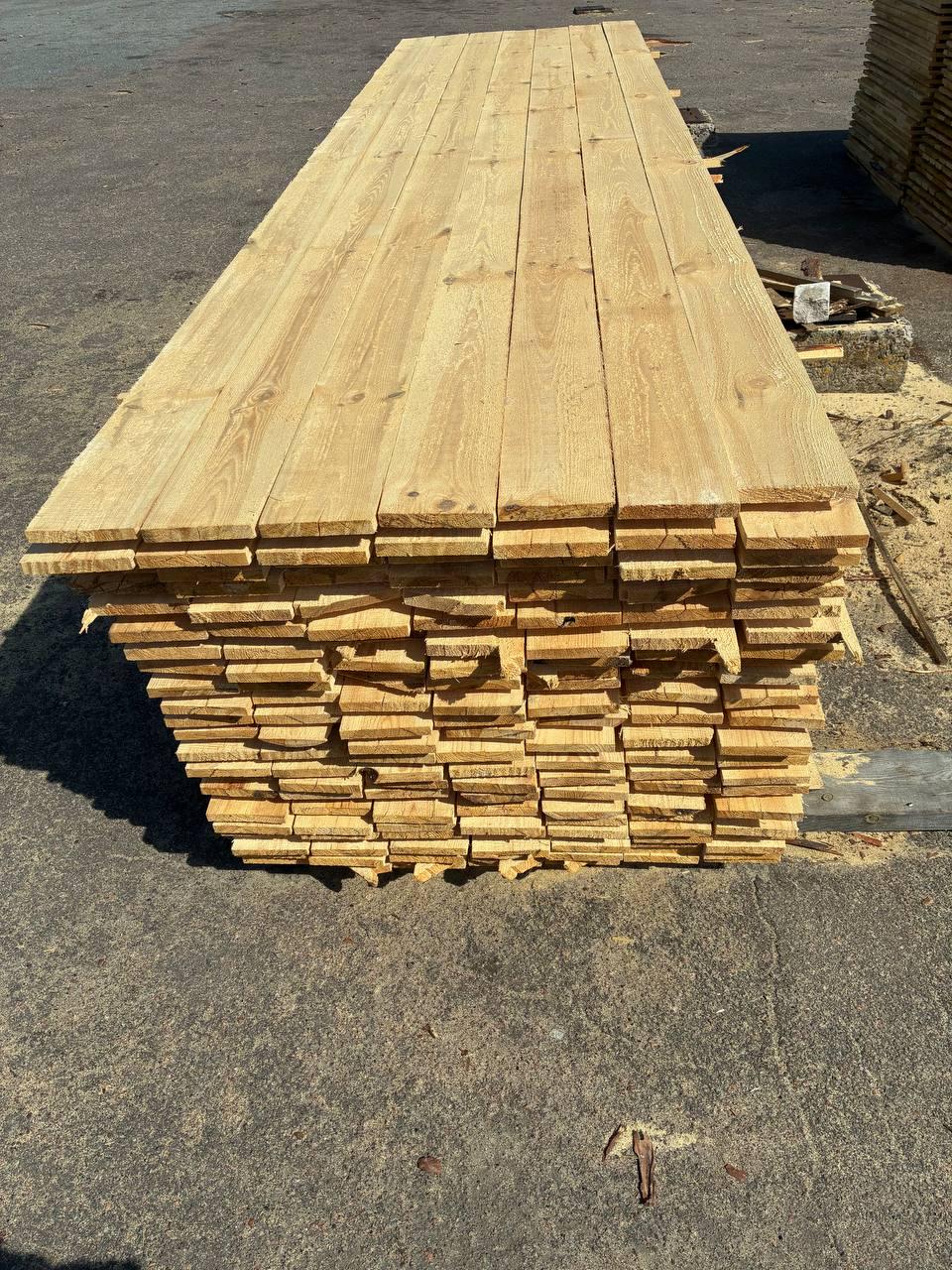 Дошка соснова обрізна сорт 1 30х100х4000 мм (26436105) - фото 2 Дошка соснова обрізна сорт 1 30х100х4000 мм (26436105) - фото 2