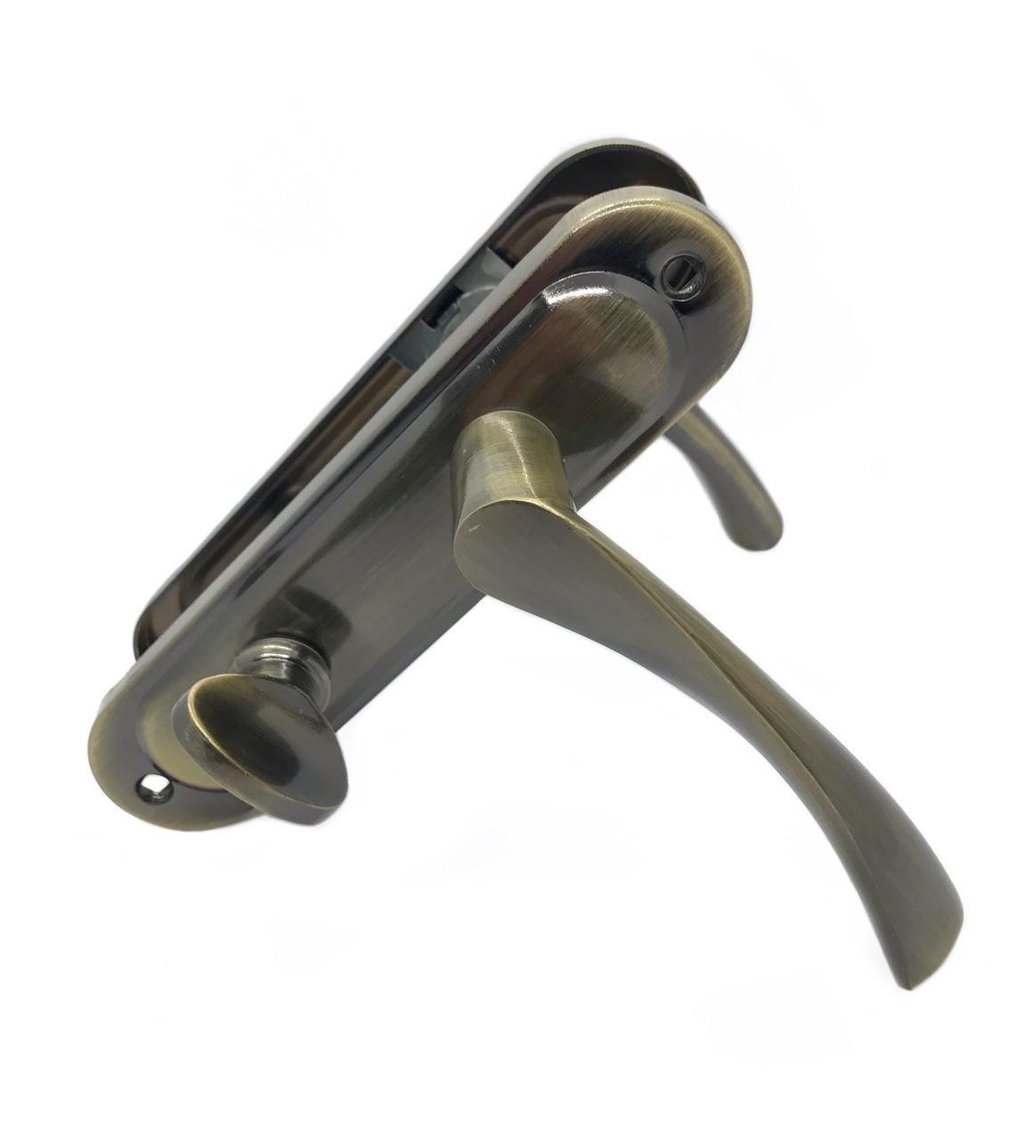 Ручка под защелку для межкомнатных дверей UNILOCK 62100 AB WC 62 мм