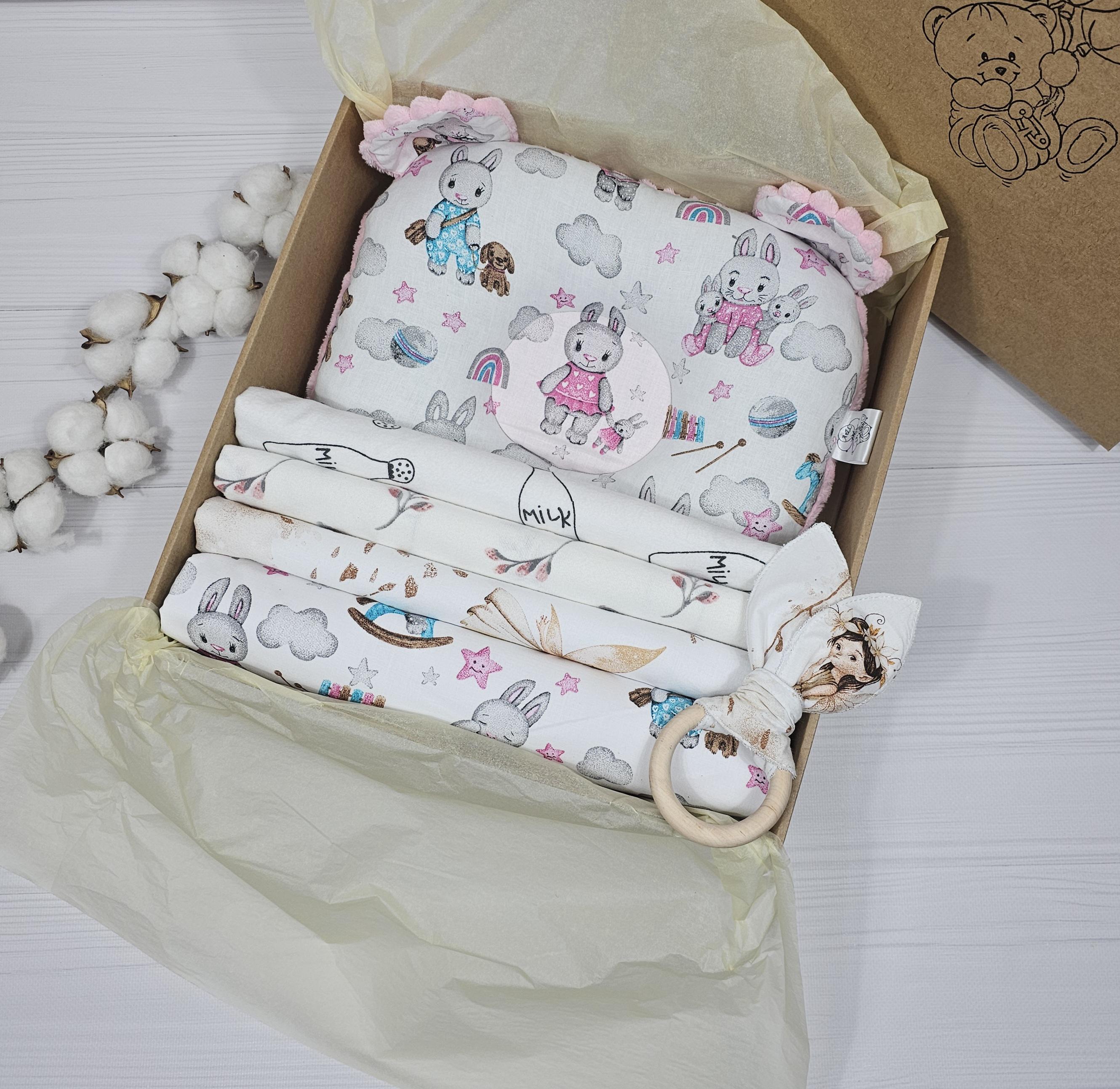 Набор пеленок a.l.babybox Зайчики с игрушками №2 6 шт. (18236965)